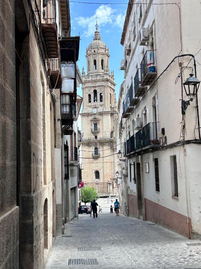 Apartamentos La Catedral De Jaen Exterior photo
